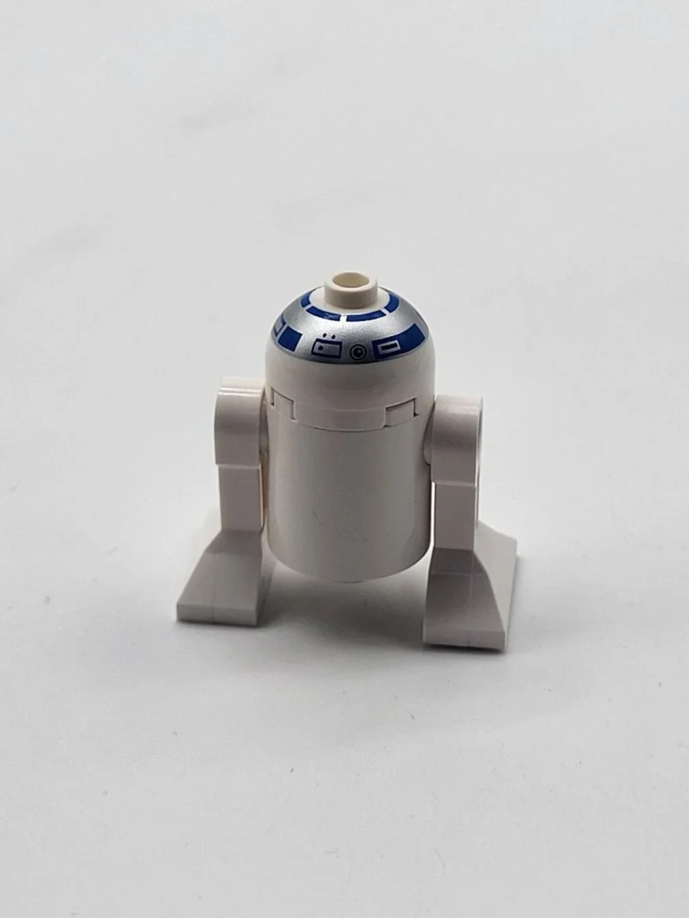 LEGO Star Wars Astromech Droid R2-D2 Minifigure SW0028